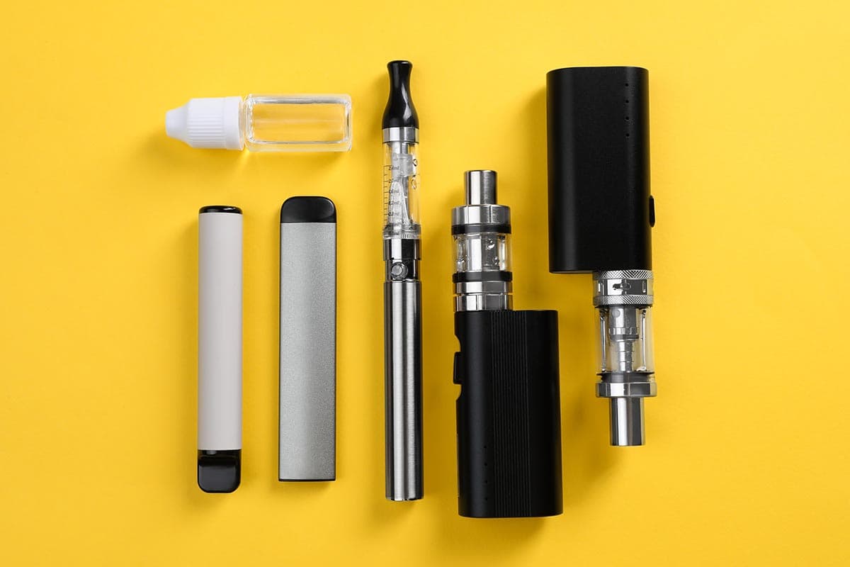 Einweg Vapes einfach online: einweg e zigarette kaufen beim Experten Ibear Shop